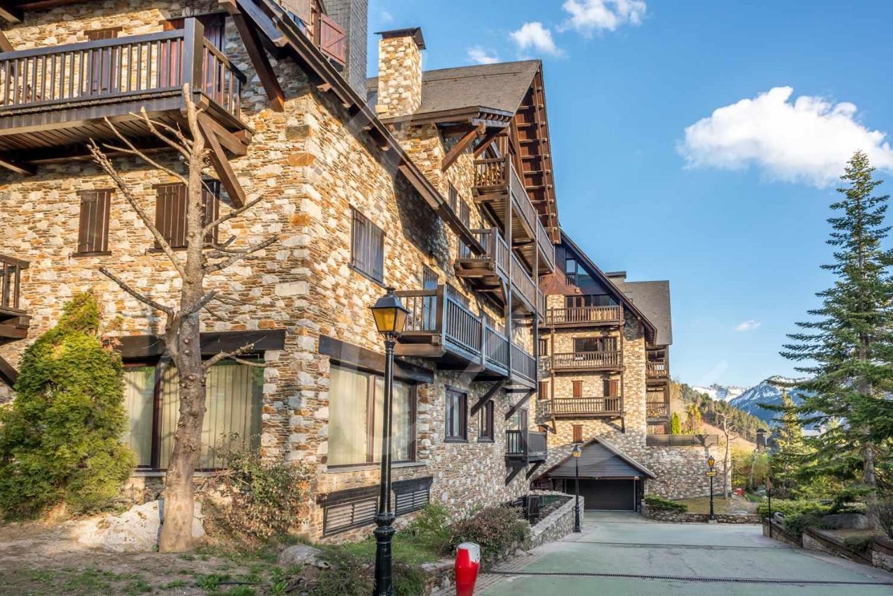 Nin De Beret By Seamount Rentals Baqueira Beret Exterior photo