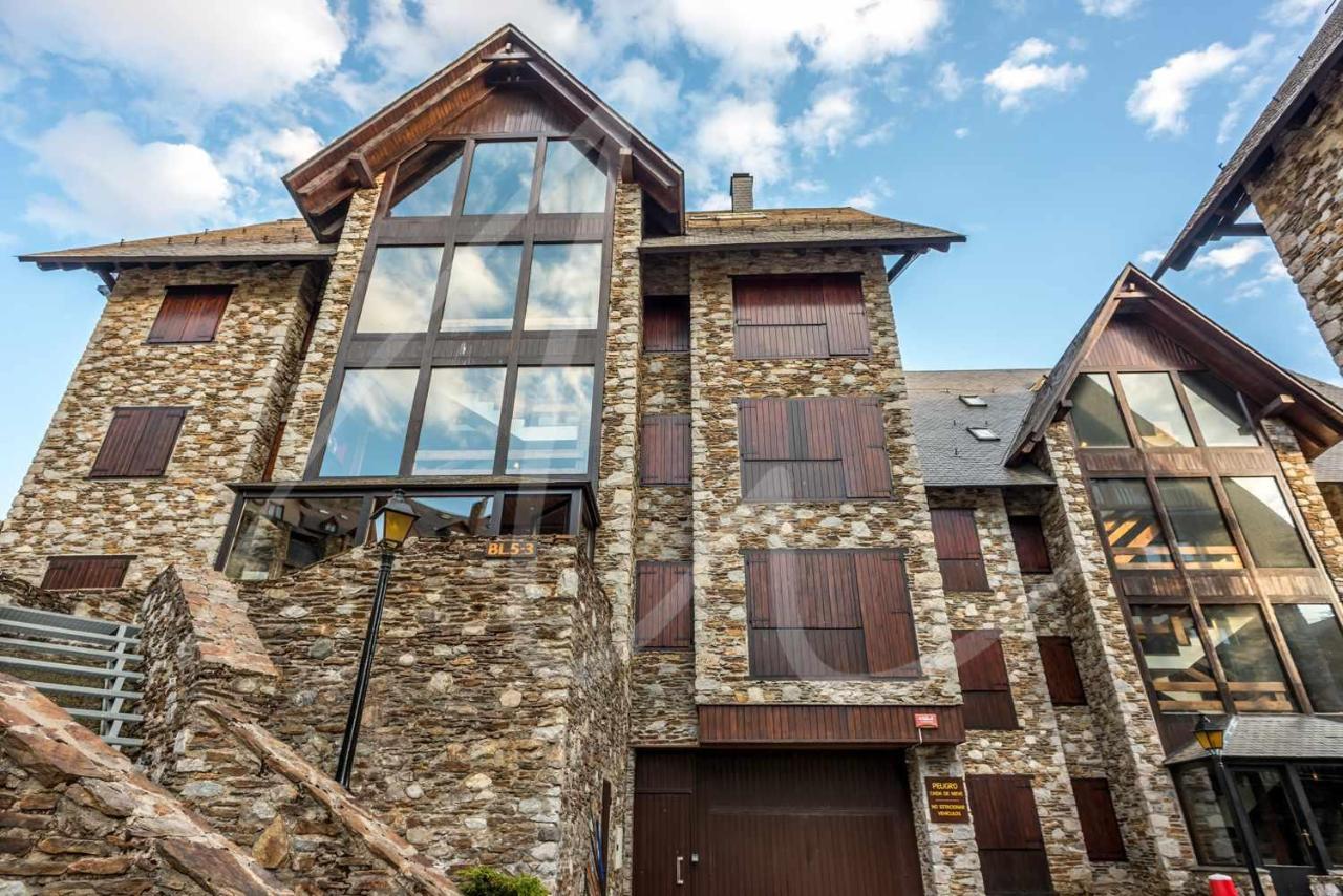 Nin De Beret By Seamount Rentals Baqueira Beret Exterior photo